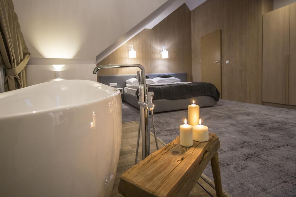 Hotel Zawrat - Blisko Natury 3*